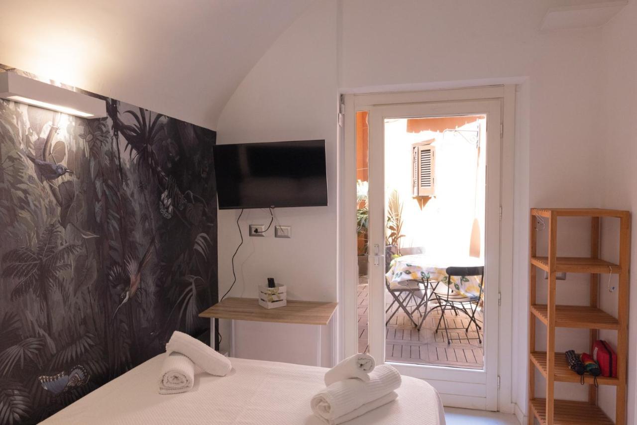 Apartment Rione Monti With Private Garden Rom